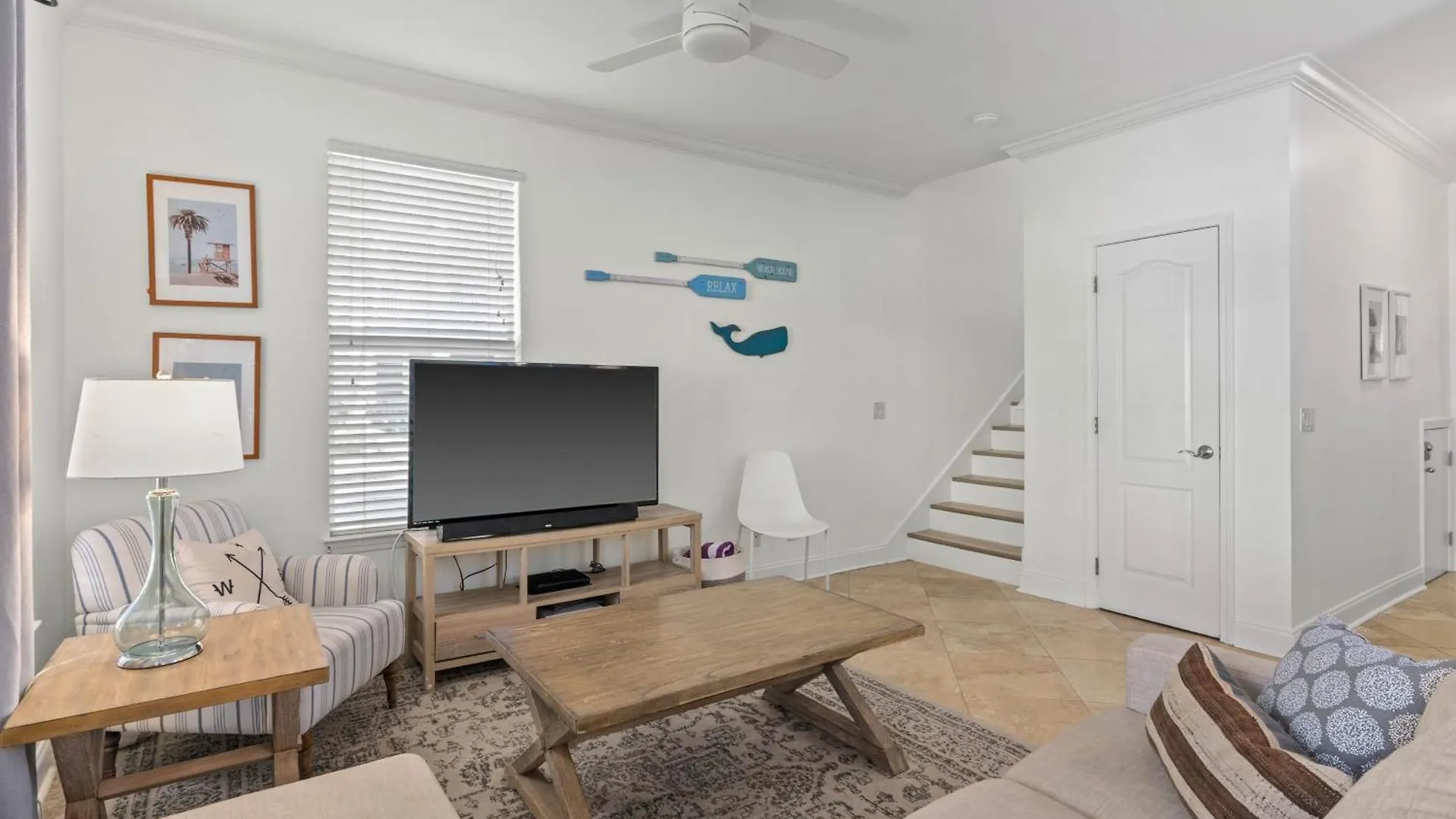 Coral By Avantstay Gorgeous Three Story Home W Two Balconies Destin Holiday home