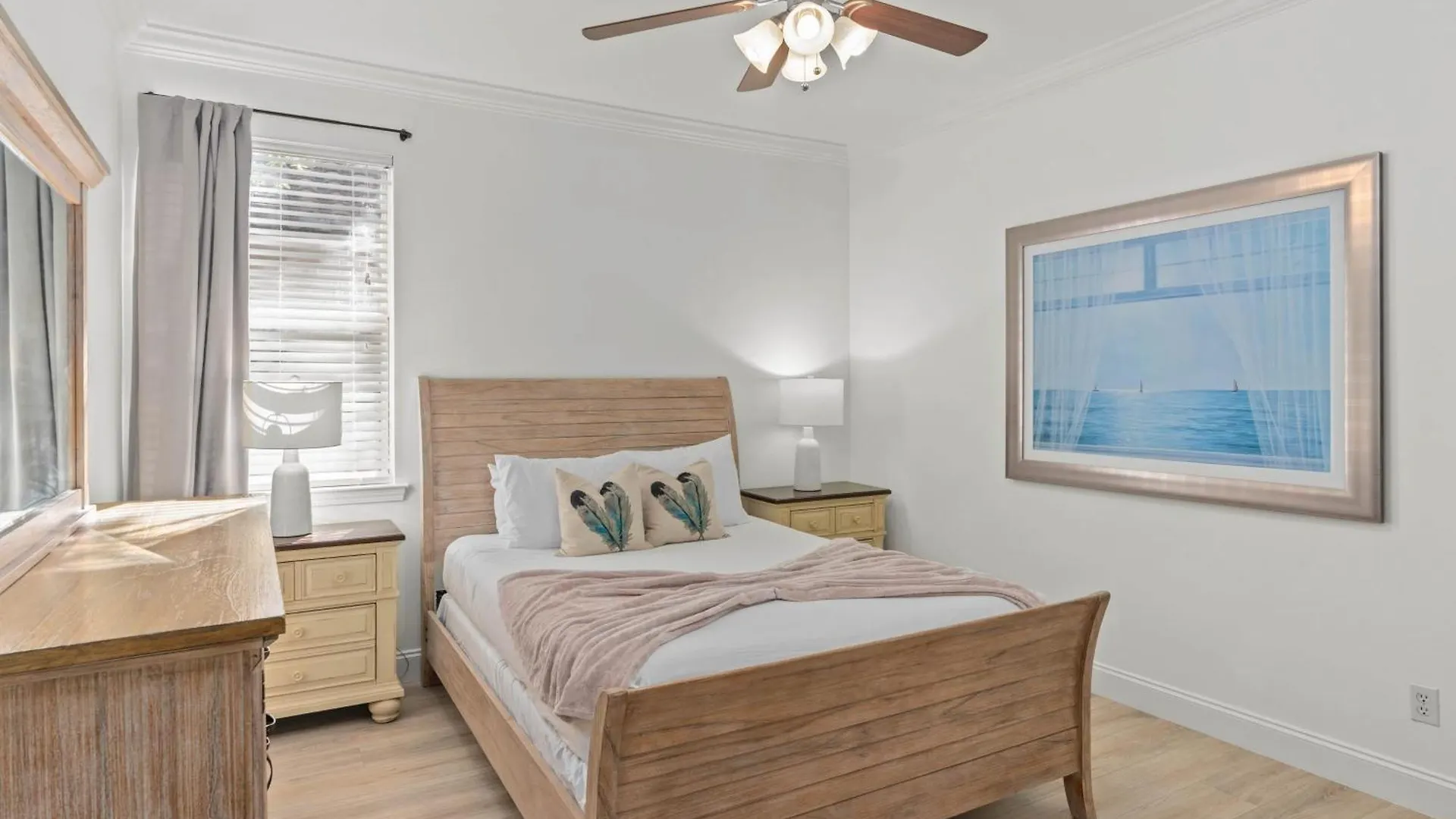 Holiday home Coral By Avantstay Gorgeous Three Story Home W Two Balconies Destin